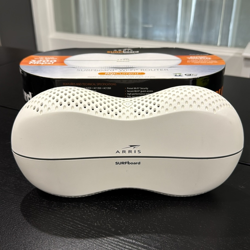ARRIS Surfboard Ac3200 Wi-Fi Router with RipCurrent Using G.hn (SBR-AC3200P) - Picture 5 of 8